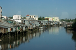 Asia;Sudeste_Asiatico;Vietnam;tropico;zonas_tropicales;naturaleza_y_medioambiente;medioambiental;paisajes;paisaje_fluvial;masas_agua;agua;rio;rios;delta;casas_flotantes;casas_junto_al_rio;Delta_del_Mekong;viviendas;casas