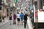 Europa;Portugal;Oporto;gente;personas;caminar;andar;caminando;peatones