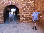 Europa;Portugal;Algarve;gente;personas;caminar;andar;caminando;peatones;ocio;visitas_turisticas;turista;turistas;monumental_e_historico;monumentos;castillos;fuerte;fortaleza