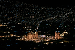 America_del_Sur;Sudamerica;tropico;zonas_tropicales;Cusco;Cuzco;monumental_e_historico;ciudades_historicas;ciudades_coloniales;entorno_urbano;vista_aerea;arquitectura;arquitectura_colonial;estilo_colonial_espanol;vista_nocturna;iluminacion_nocturna;nocturnas;nocturno;plaza_Armas;edificios_religiosos;catedral