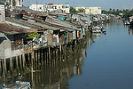 Asia;Sudeste_Asiatico;Vietnam;tropico;zonas_tropicales;naturaleza_y_medioambiente;medioambiental;paisajes;paisaje_fluvial;masas_agua;agua;rio;rios;delta;casas_flotantes;casas_junto_al_rio;Delta_del_Mekong;viviendas;casas