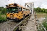 centroamerica_America_Central;naturaleza_y_medioambiente;medioambiental;tropico;zonas_tropicales;masas_agua;agua;rio;rios;puente;puentes;puente_sobre_rio;puente_hierro;transporte;medios_transporte;transporte_terrestre;transporte_publico;autobus;autobuses;Bus_School;Bus_escolar